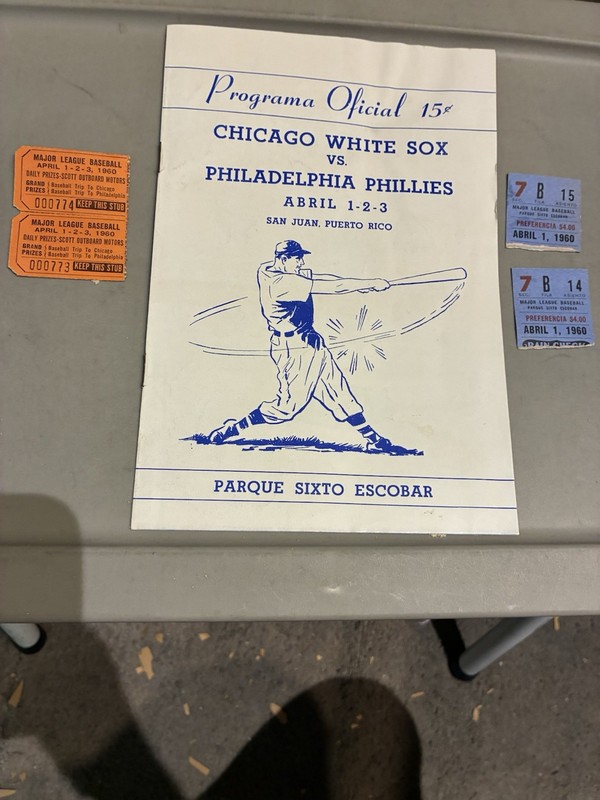 1960 Puerto Rico White Sox vs Phillies Baseball Program w/ Ticket Stubs 4/1/60