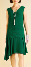 1920s Flapper BABEYOND Women Green Solid Sleeveless Pleated A-Line Dress 2