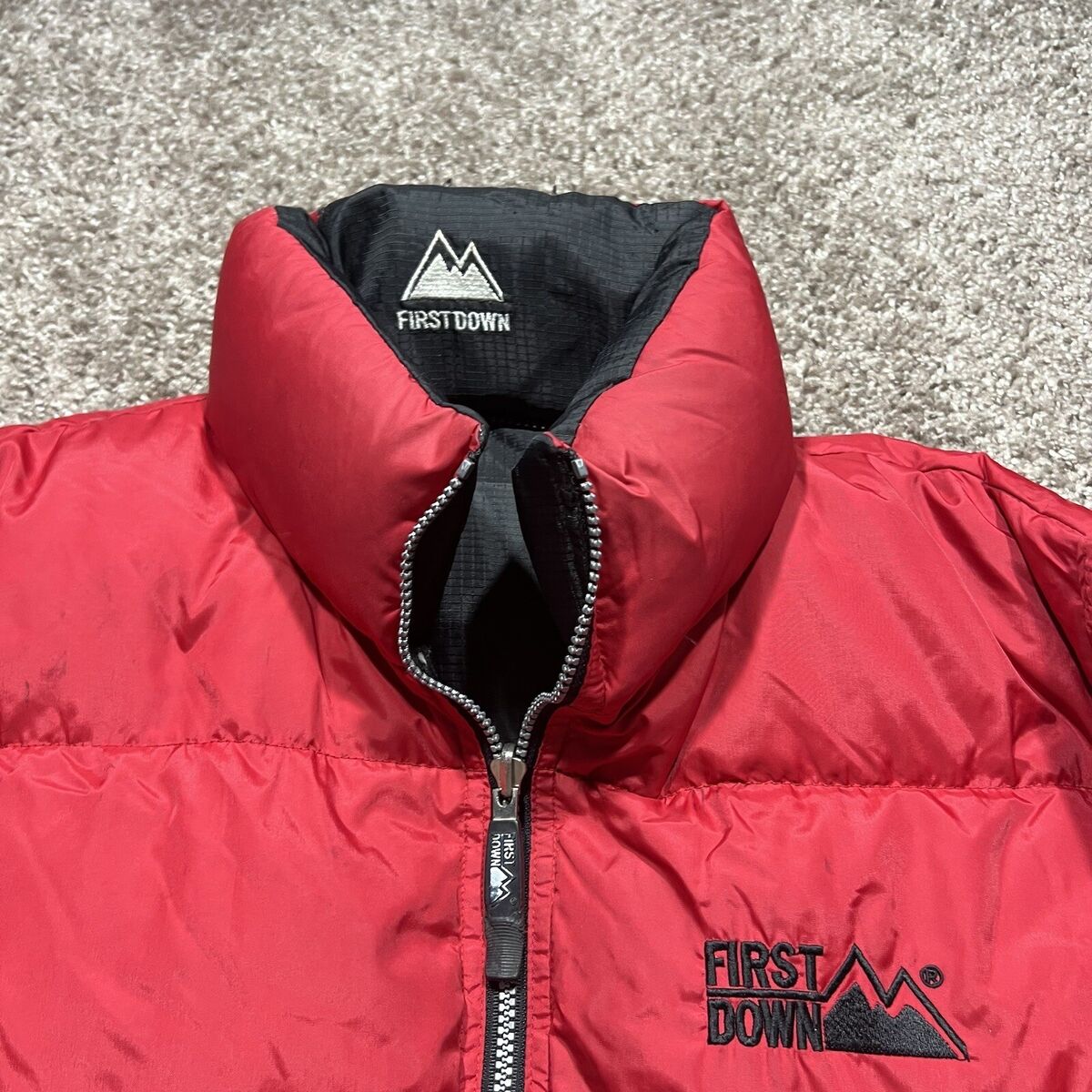 VTG 90's First Down Reversible Duck Down Puffer Jacket Red VTG 90's First Down Reversible Duck Down Puffer Jacket Red