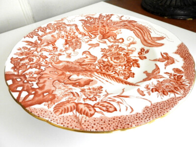 Royal Crown Derby RED AVES Dinnner Plate Made In England Older Backstamp - MINT!