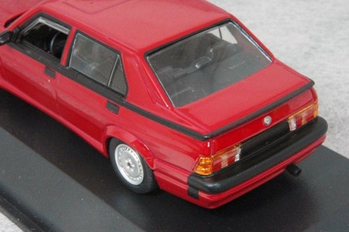 1/43 Alfa Romeo 75 V6 3.0 Usa / 1967 Red Minichamps Minicar - Picture 8 of 10