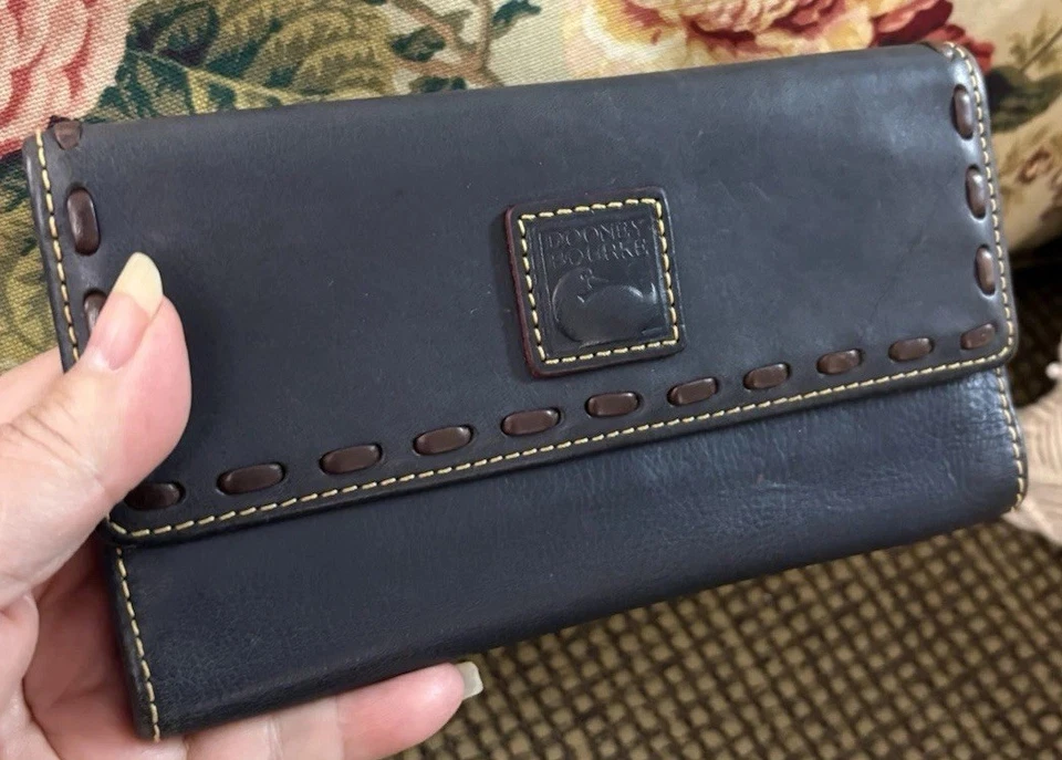 Бумажник-органайзер Dooney Bourke темно-синий флорентийская кожа большой клатч карманы - Изображение 3 из 4