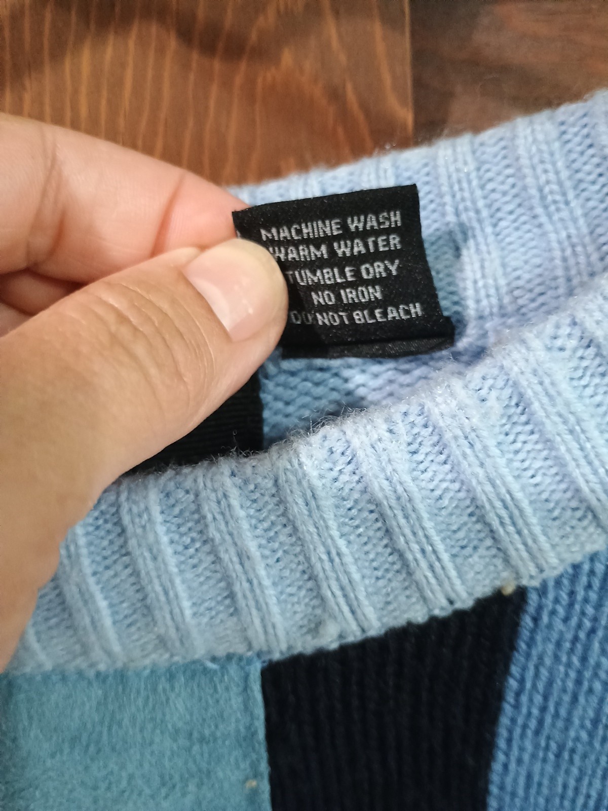 JORDAN CRAIG Geometric Pattern Patch Acrylic Knit… - image 6