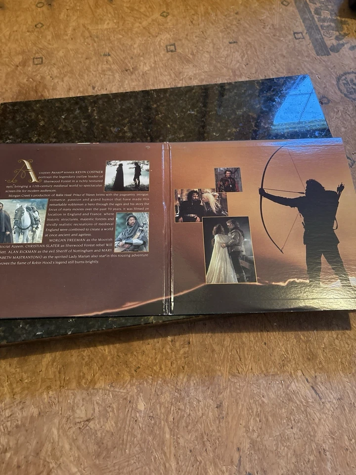 Robin Hood: Prince of Thieves (Laserdisc, 1991) Foto 3 de 3