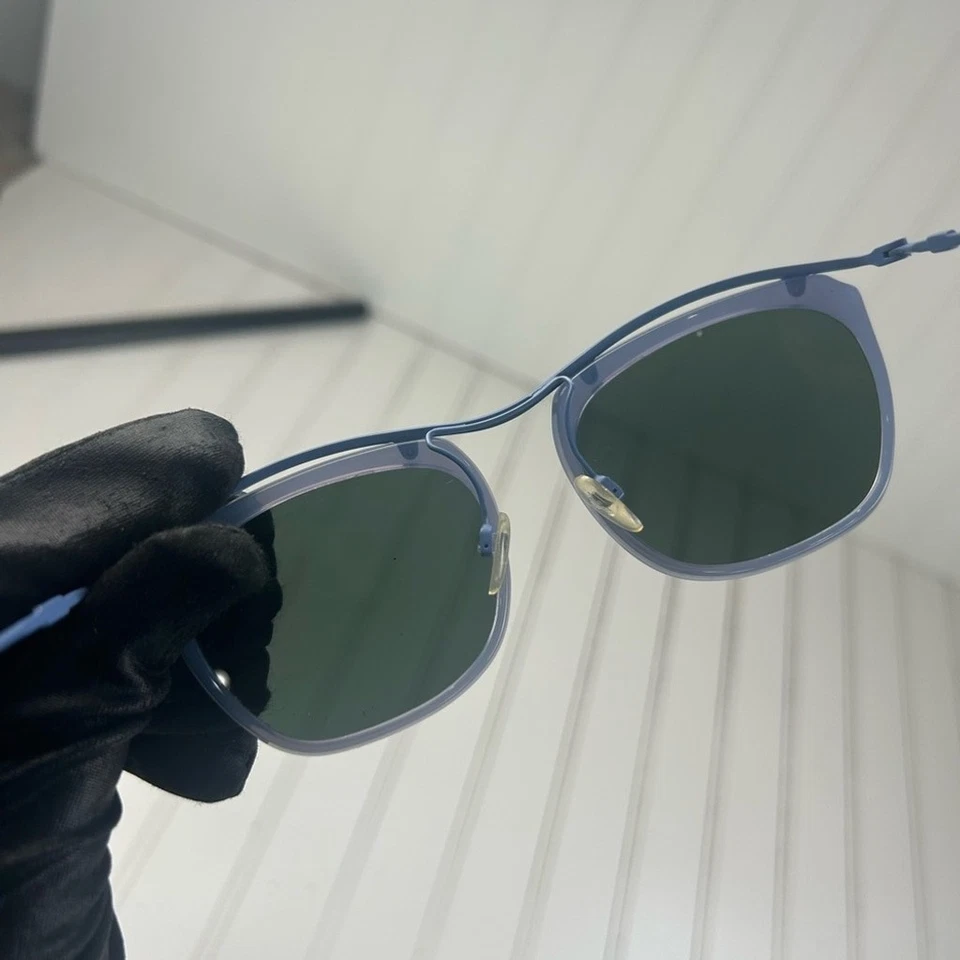 Gafas de sol Emporio Armani con montura azul con lentes verde oscuro - Diseñador unisex Foto 4 de 4