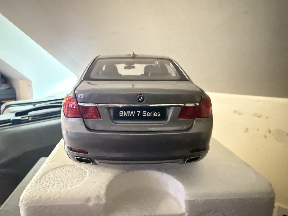 1/18 Kyosho BMW 750Li (F02) Metallic Grey | eBay
