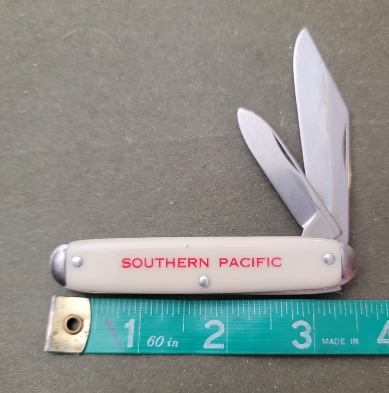 Vtg SOUTHERN PACIFIC Train  RAILROAD pocket knife 1970's
