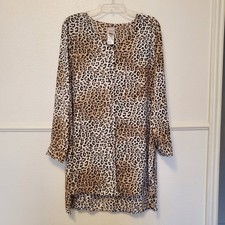 Chico's Women's Leopard Print Blouse Tunic Top Size 2 US 12/14 V-Neck Hi-Low