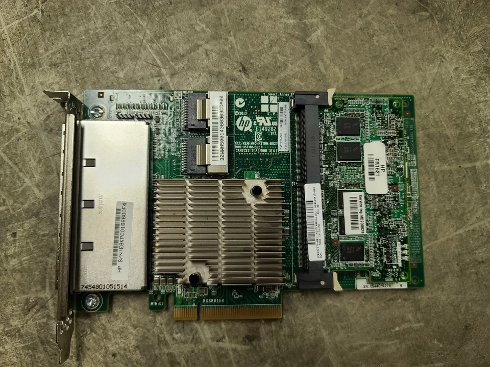 HP 615415-002 Smart Array P822 Pcie 3.0 X8 Sas By Sata Raid Controller Card - Image 2 of 3