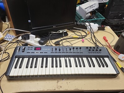 M-Audio Oxygen 49 (3. Gen) Keyboard - nicht vollständig getestet (Ref 8)