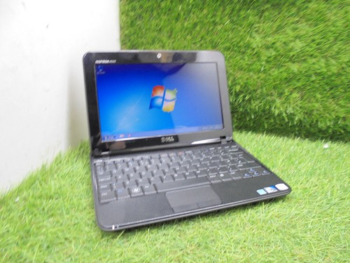 RETRO DELL INSPIRON 1018 WINDOWS 7 VINTAGE Laptop Working SMALL COMPACT +PSU #B3 - Picture 2 of 10