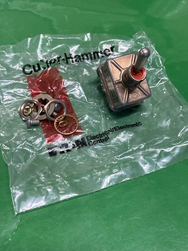 CUTLER-HAMMER 8837K11 SWITCH MS25307-302 *NS* C OF C ONLY