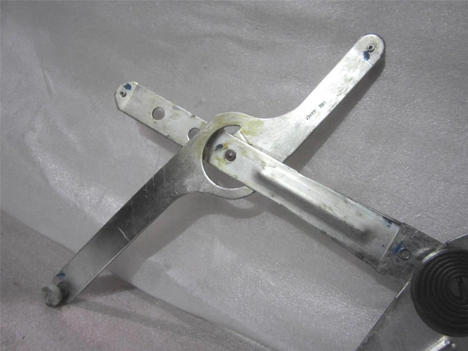 GMC Envoy 2002-2005 regulador de ventana delantera izquierda del lado del conductor con potencia del motor Foto 4 de 4