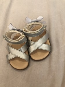 baby girl ugg sandals