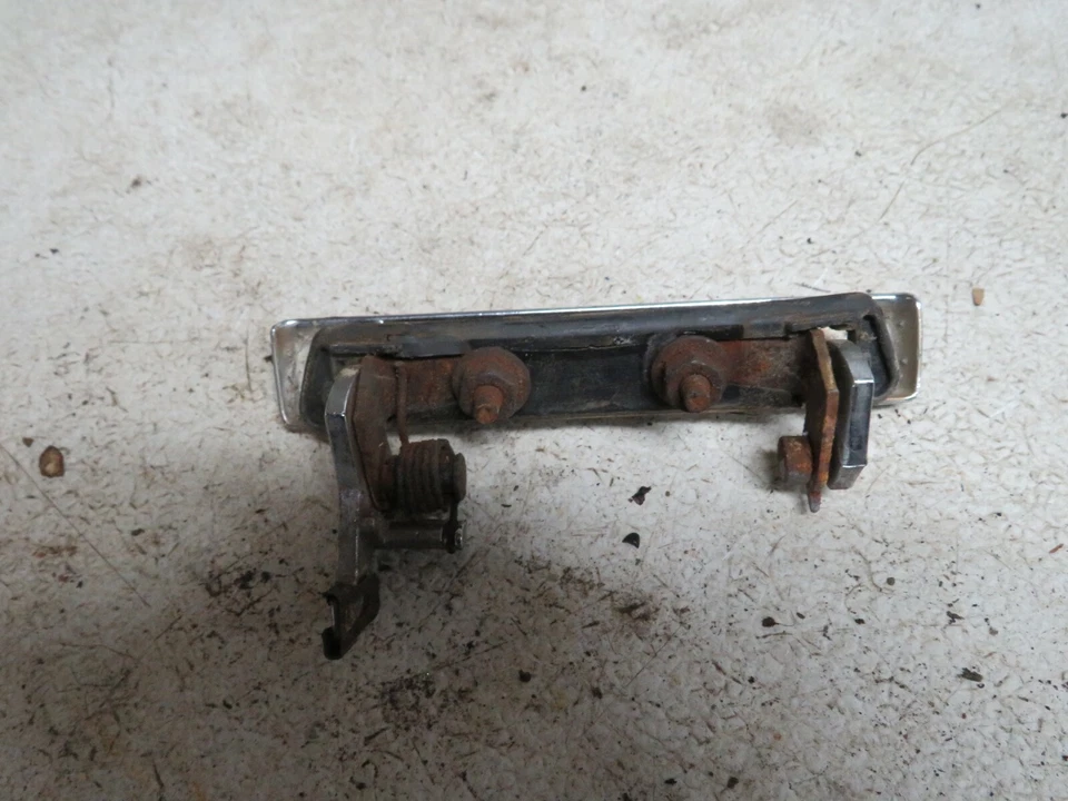 MANIJA PUERTA CHEVY EL CAMINO 84 Foto 2 de 2