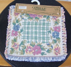 VTG NIP CORELLE COORDINATES CORNING WARE SET 2 FLORAL TABLE TRIVETS COTTON