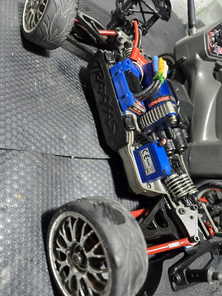 Traxxas Erevo 1/16 come in foto - Immagine 2 di 4