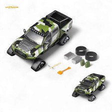 GCD Toyota TACOMA VERSIÓN NIEVE en camuflaje verde y neumáticos 3PMSF 1:64