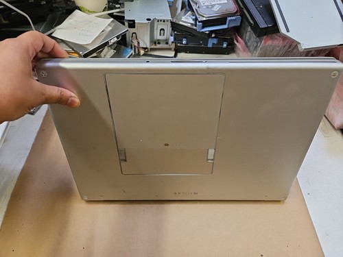 laptop computers for parts used Mac Book Pro - Picture 6 of 6