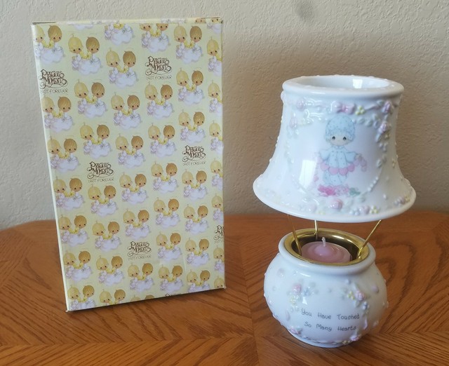 Enesco Precious Moments Girl With Hearts Lamp/Shade Potpourri Burner
