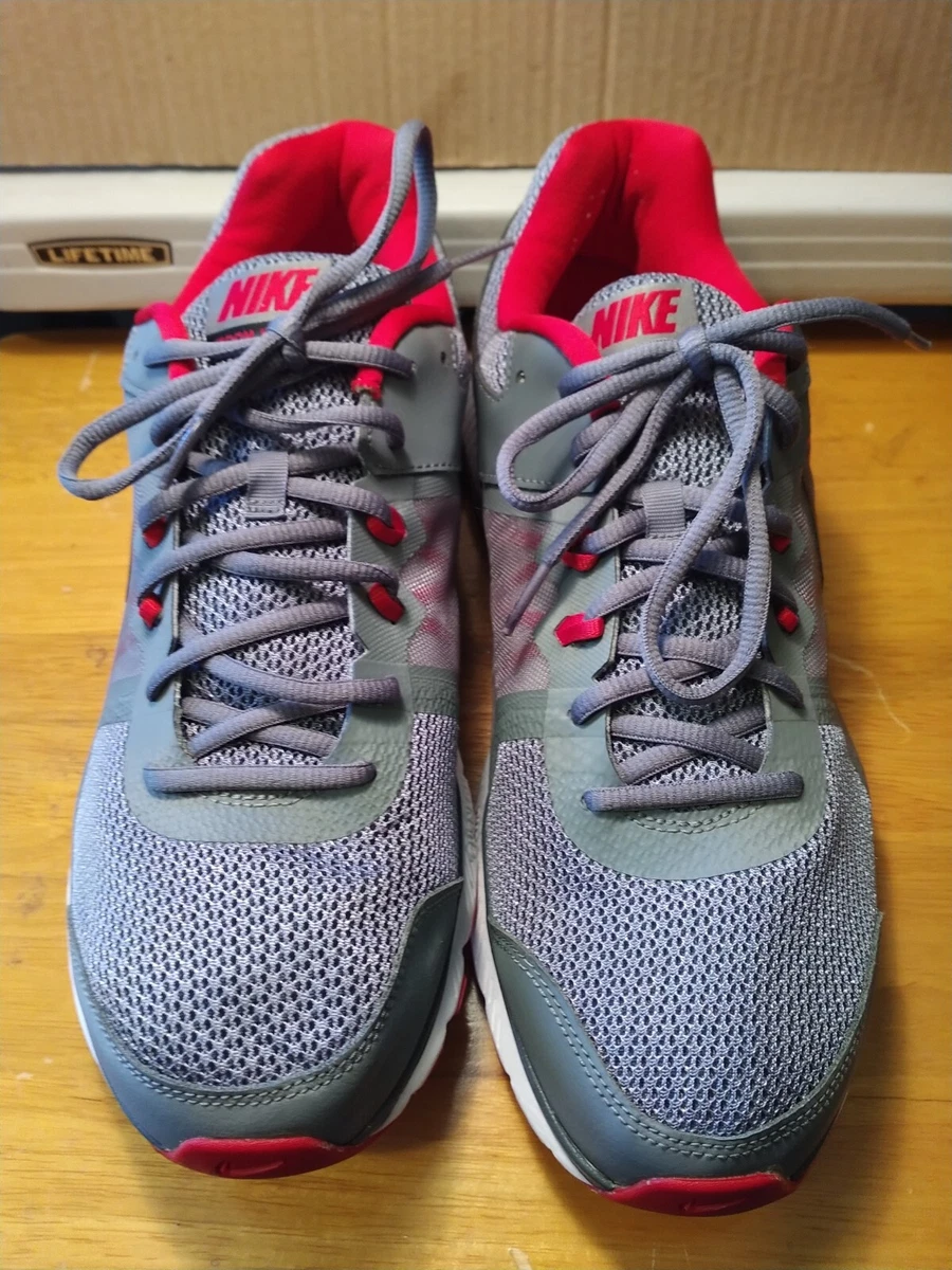 Red gray hotsell nike shoes