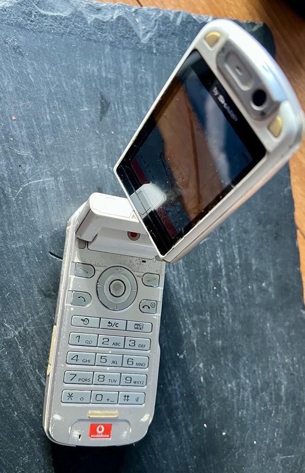Sharp 902 Vodafone UK 2.0MP Working | eBay