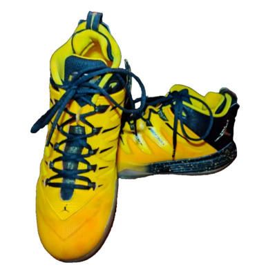 2015 Nike Air Jordan CP3 IX Basketball Yellow Dragon Men display picture 3