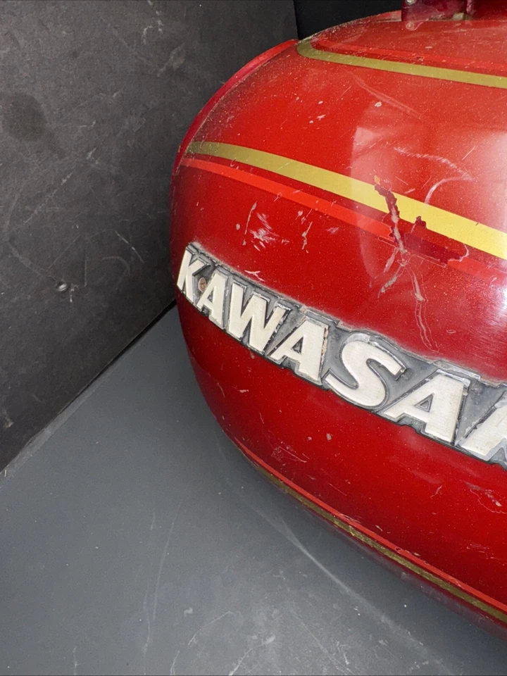 Kawasaki 1977 77 KZ 750 KZ750 B KZ750B OEM pintura original gasolina combustible tanque gasolina Foto 2 de 4