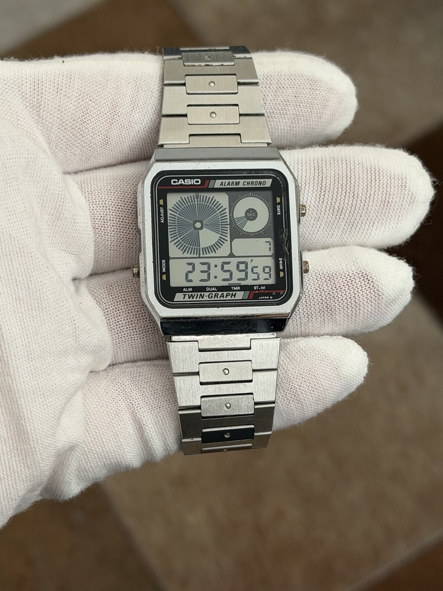 CASIO カシオ アラーム クロノ TWIN-GRAPH AE-200 Rare Vintage Casio Twin Graph AE-200 Men's Digital Sports Watch
