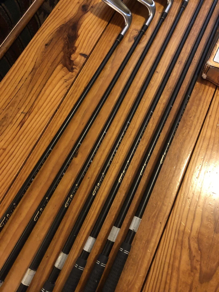 Juego de hierros de gran tamaño Titleist DCI 3-9 Tri-spec varilla regular de grafito. 12pk Pro v 1 Foto 4 de 4