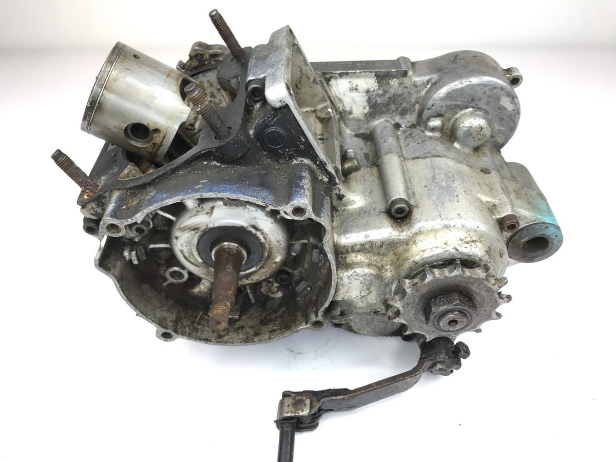 88 Yamaha YZ 125 YZ125 Engine Motor Bottom End Crank Case