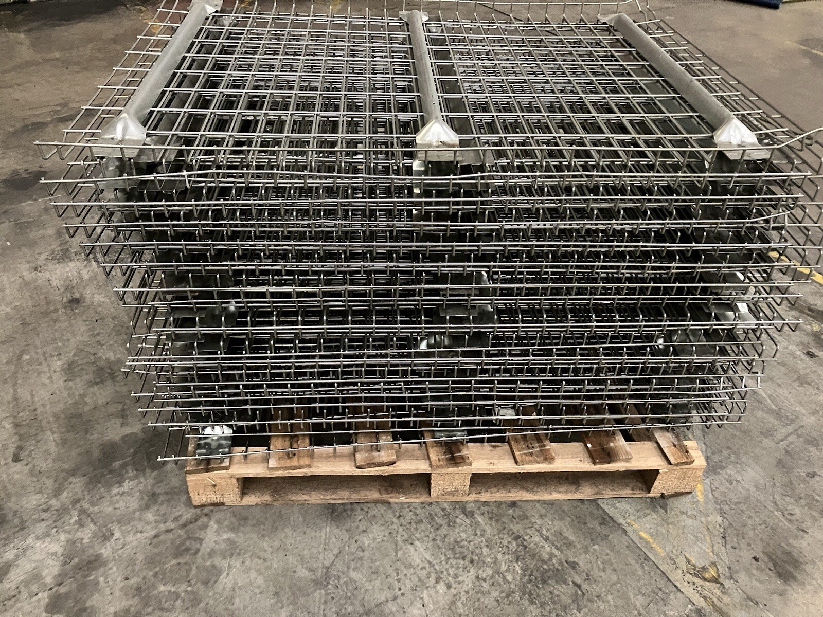 Used Pallet Racking Wire Mesh / Decking Shelving / Shelf / Shleves