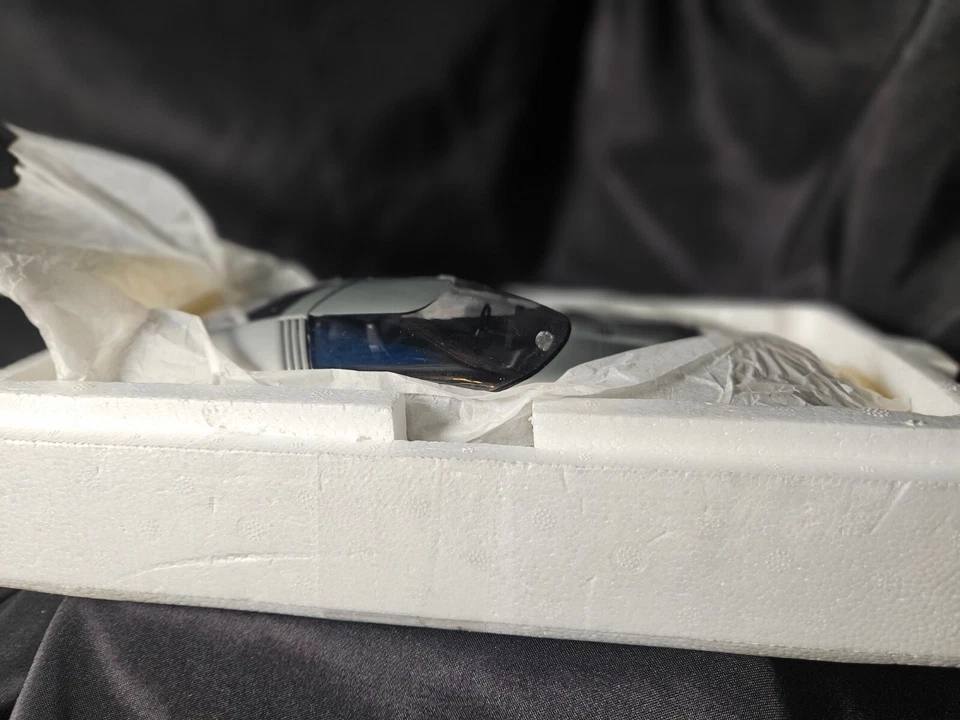 RARE BOS Models Opel CD Concept 1969 Silver 1:18 Scale Inv. #0712 - Image 4 of 4