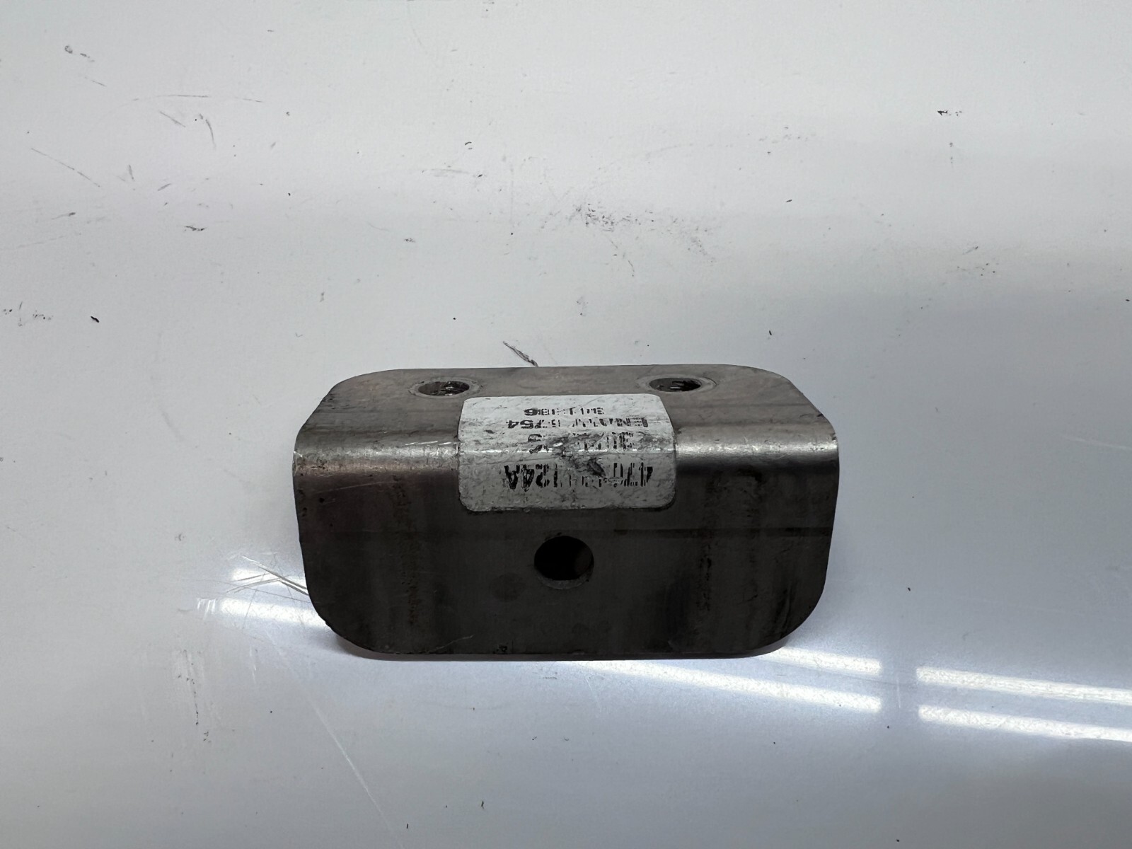 LAMBORGHINI AVENTADOR REAR BRACKET FOR COOLANT PIPE OEM 470121724A
