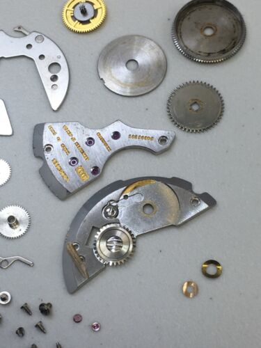 Reloj Mecánico Longines Cal.6952 Vintage Movimiento Repuestos/Reparaciones Equilibrio Bueno - Imagen 4 de 10