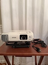 Epson PowerLite 965 3LCD Desktop Projector White HDMI VGA USB Wired Speakers