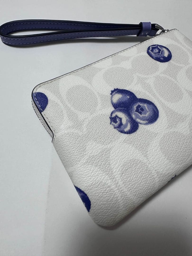 COACH Corner Zip Wristlet Signature Canvas Blueberry From Japan image 4