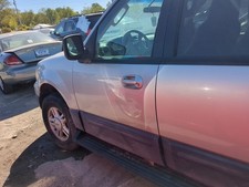 2006 Ford Expedition Driver Front Door Oem Av1i5