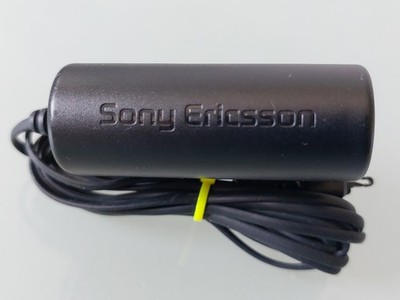 Original Sony Ericsson Ladegerät CST-70  4.9VDC  700mA  BML 162 175/1 R1A 