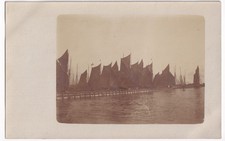 Scarborough Lowestoft Angeln Smack Hering Flotte Trawler RPPC Postkarte Hafen