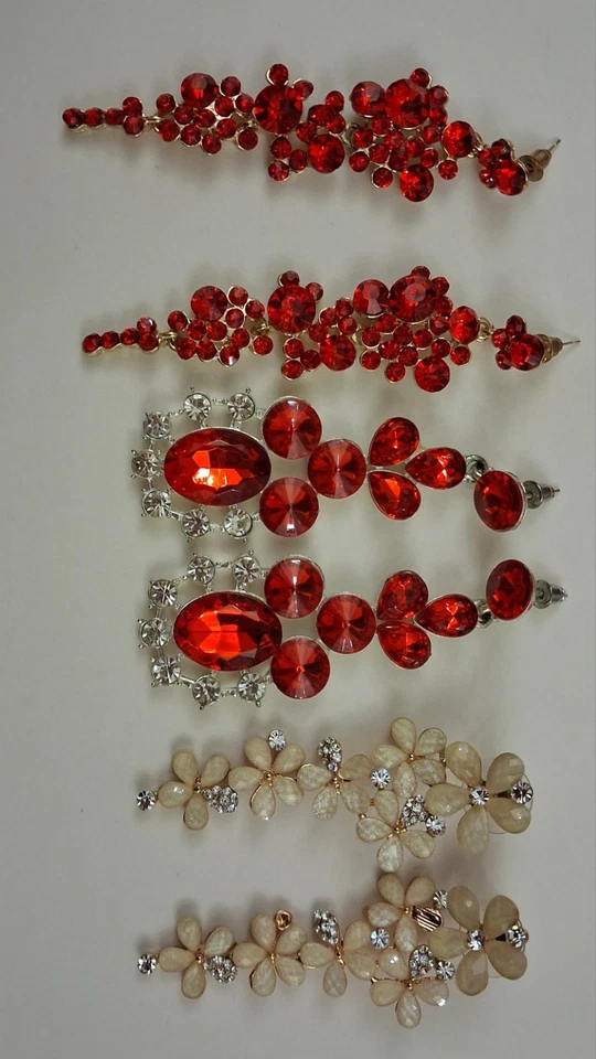 3 Paia Orecchini Fiori Luccicanti in Cristallo strass pendenti da Donna  - Immagine 2 di 2