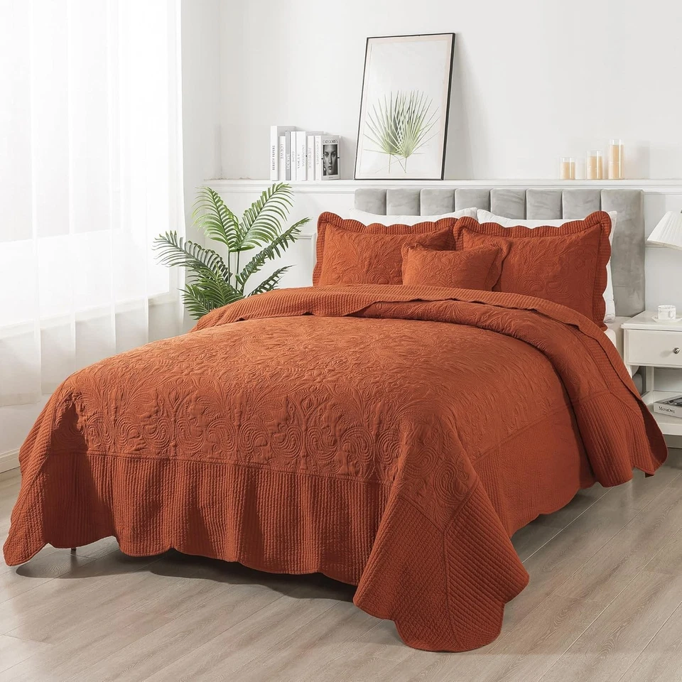 California King Quilt Set 128x120 - Rustic 4-Piece with Paisley & Solid Colors - Image 4 of 4