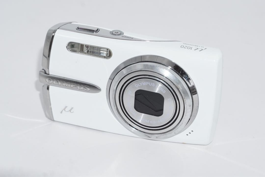 OLYMPUS μ 1020 Olympus µ1020 10MP Digital Camera 7x Zoom White Compact