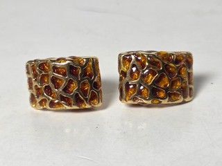 18 K GOLD EARRINGS WITH EMNAMEL MARKED 750 ITALY 5.3 DWT 1 INCH YELLOW GOLD NR