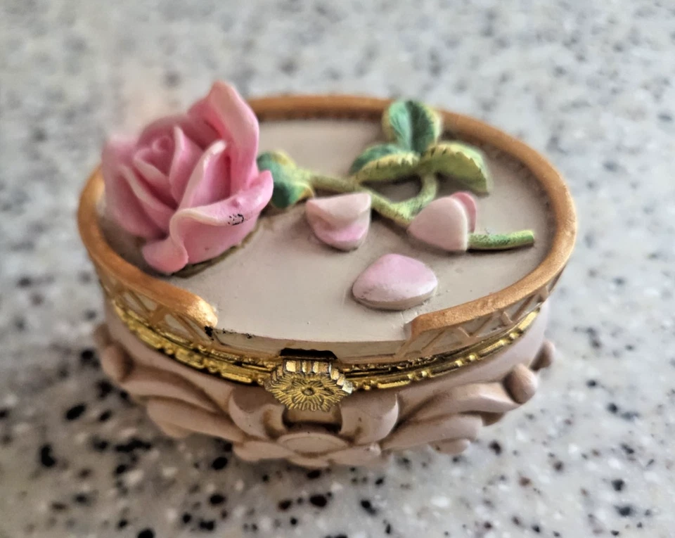 Muñeca Princesa Bella Disney Porcelana Recuerdo Caja Latón Llave 2001 Foto 4 de 4