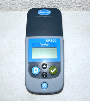 HACH DR300 POCKET COLORIMETER, PHOSPHATE