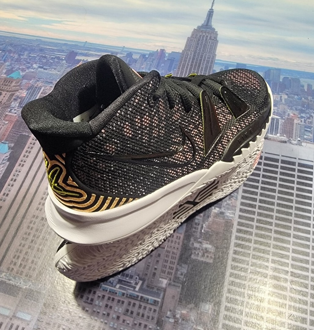 Nike Kyrie 7 Ripple Effect Black/Arctic Punch GS Grade School Size