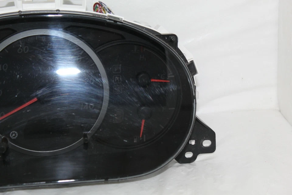 Cuadro de instrumentos velocímetro indicadores del panel de instrumentos Mazda 5 2010 77.891 millas Foto 3 de 4