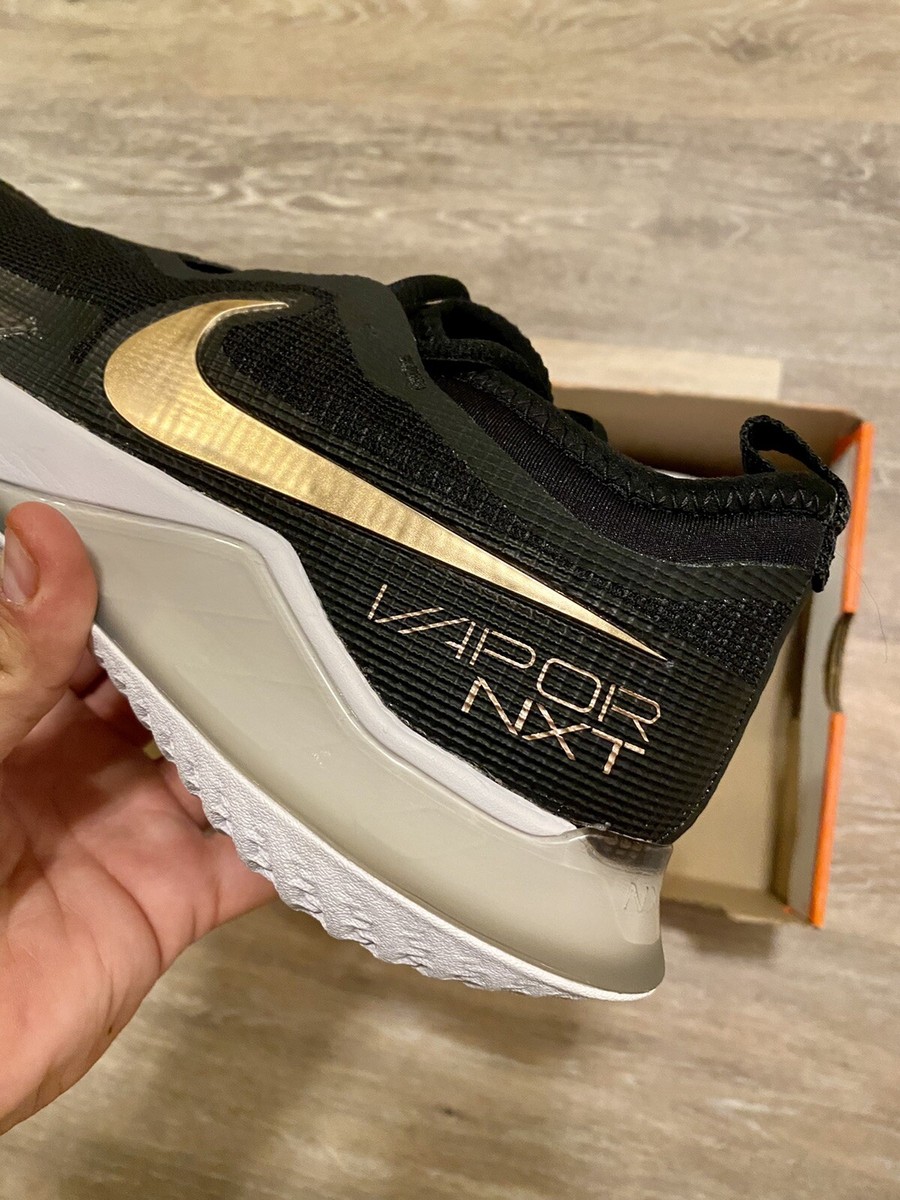 Nike React スパイク ブラック/ゴールド Nike Reactスパイク、ブラック/ゴールド