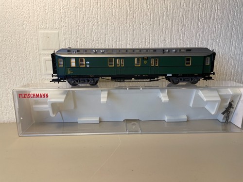 Fleischmann HO 5079k Reisezugwagen #3142 der Altonaer Post 4u Drehgestell Express top im Karton | Condition: Used